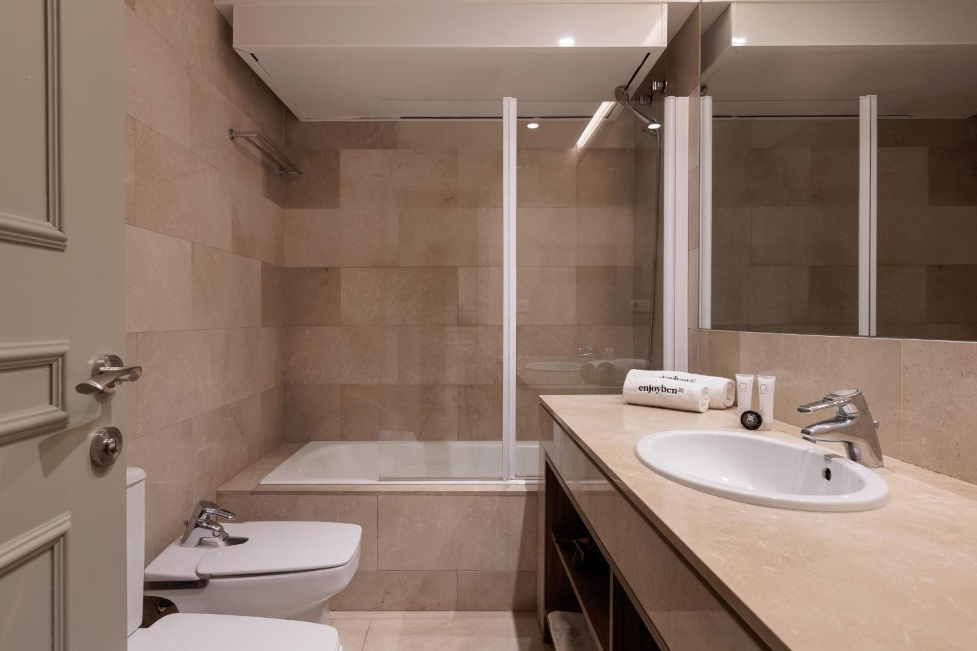 Passeig De Gracia By Enjoybcn Apartment Barcelona Luaran gambar
